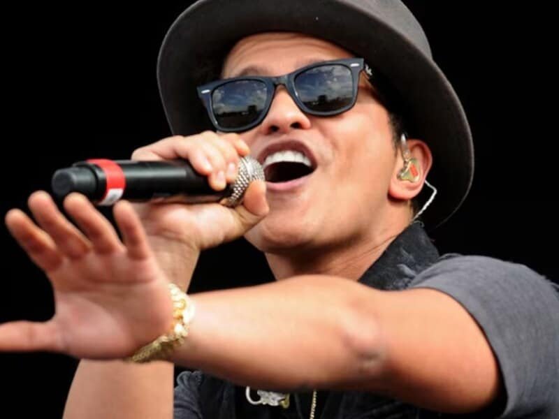Bruno Mars Toronto Concert At Rogers Stadium Postponed Due To Severe Weather Conditions