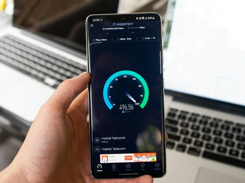 Canadians Can Now Change Their Phone and Internet Plans Without Paying Extra Fees