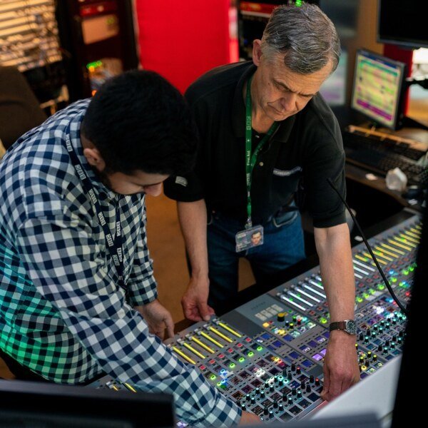 Canada Extends Further Aid to Broadcasting Sector Amidst Pandemic Challenges