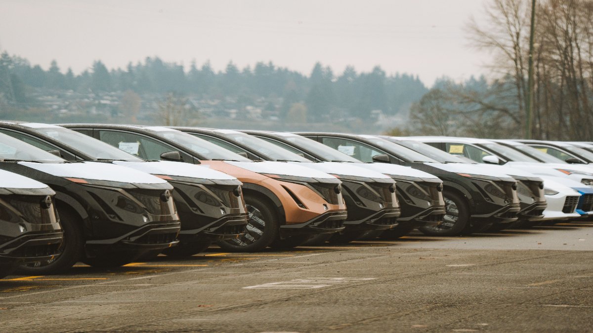 Canada's electric vehicle sales