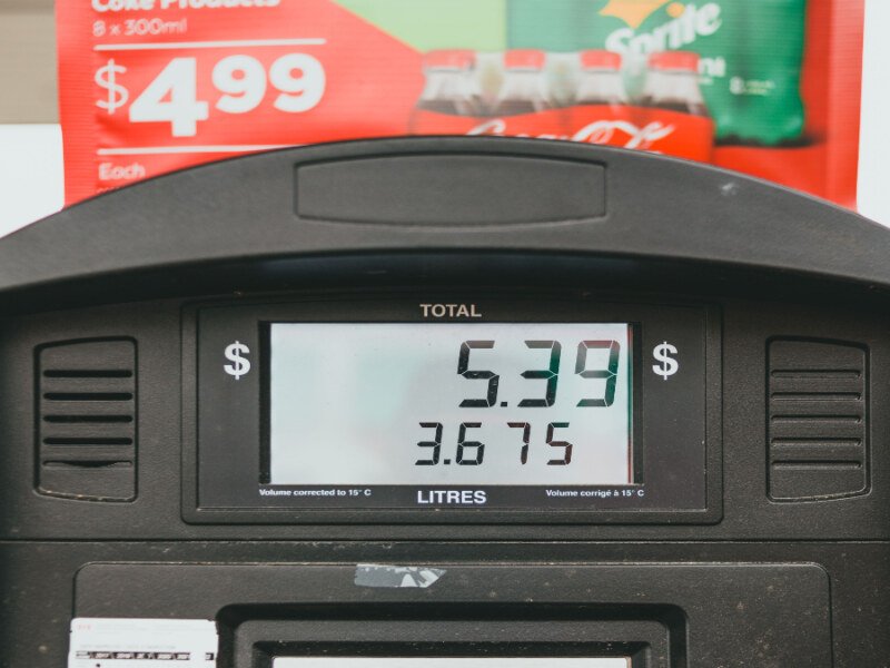 Canada Inflation Slows to 2.8% as Falling Gas Prices Bring Relief to Consumers