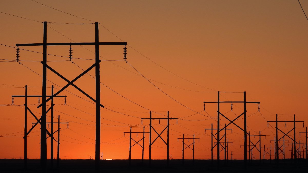 Canada power grid modernization is gaining momentum as governments and utilities invest in stronger infrastructure.