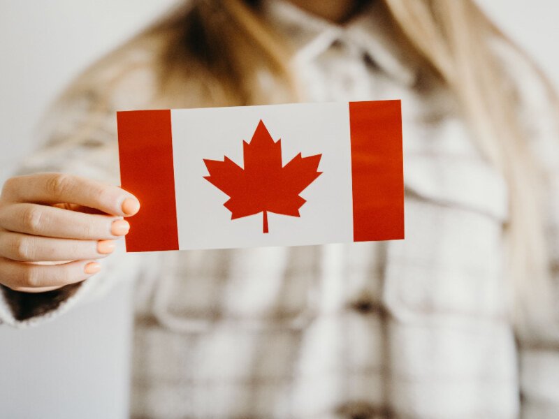 Canada Issues 2,000 PR Invitations in New Express Entry Draw: Check the CRS Cut-Off Now