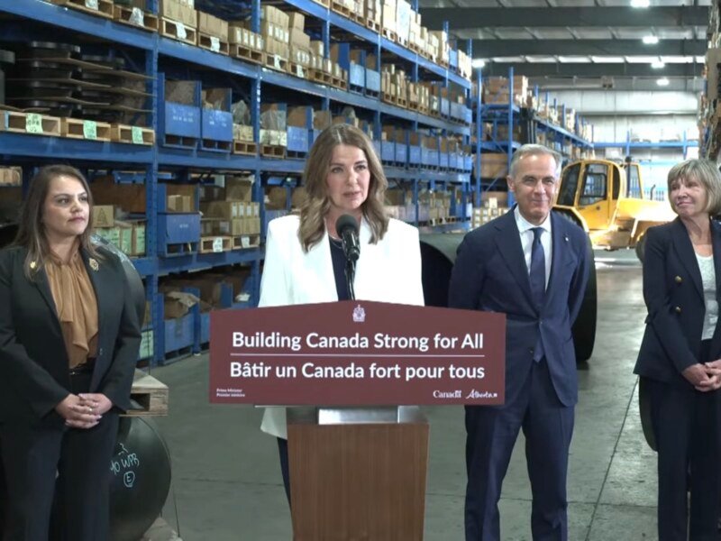 Alberta files West Coast oil pipeline bid; Ottawa fast-tracks it, B.C. agrees not to fight
